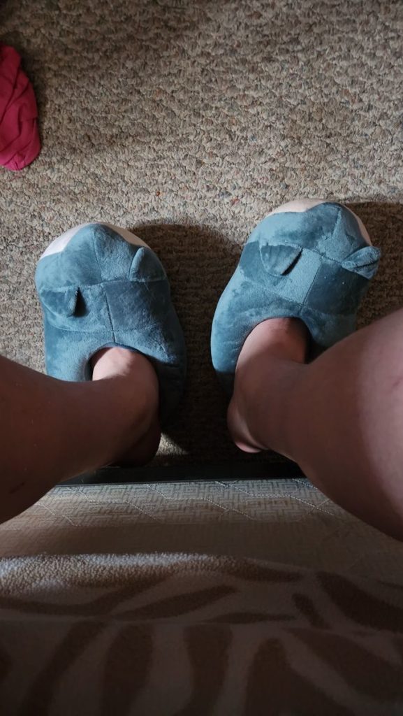 Image #1 from Throne Inc)